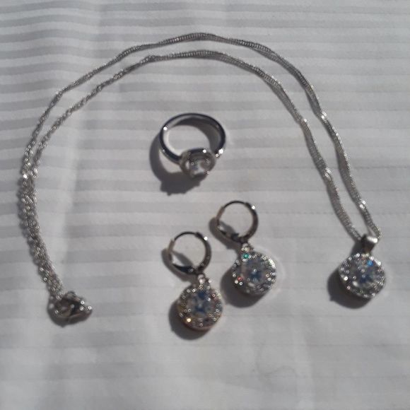 Jewelry - Dazzling set